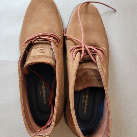 Cole Haan Men\'s Grand Evolution Chukka Suede Boots – Size 9.5 – New
